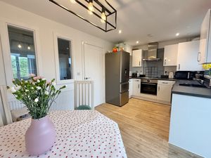 Photo 9- click for photo gallery